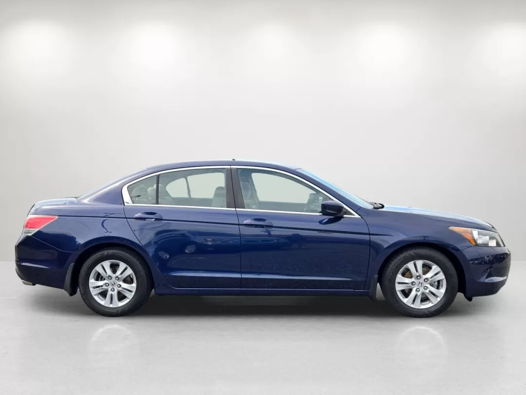 2009 Honda Accord LX-P photo 5
