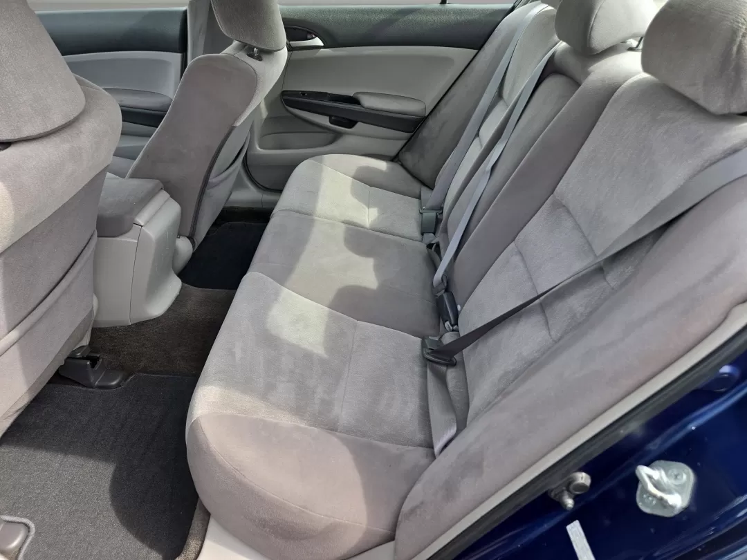 2009 Honda Accord LX-P photo 13