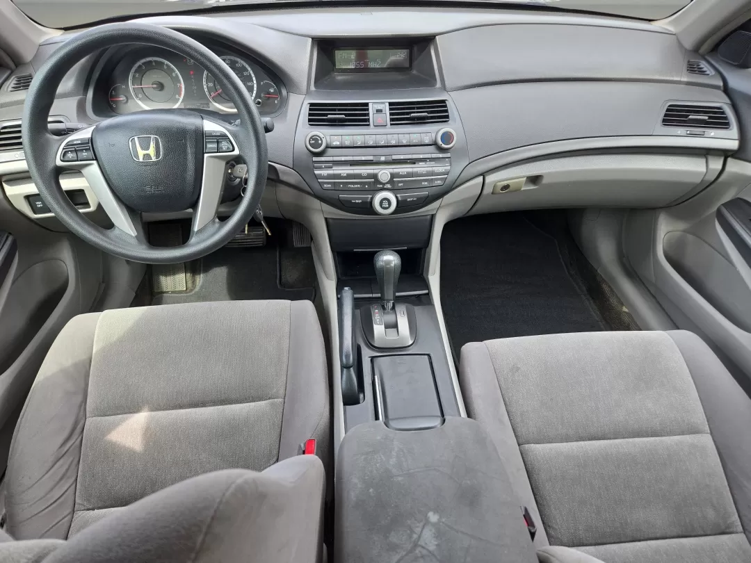 2009 Honda Accord LX-P photo 14
