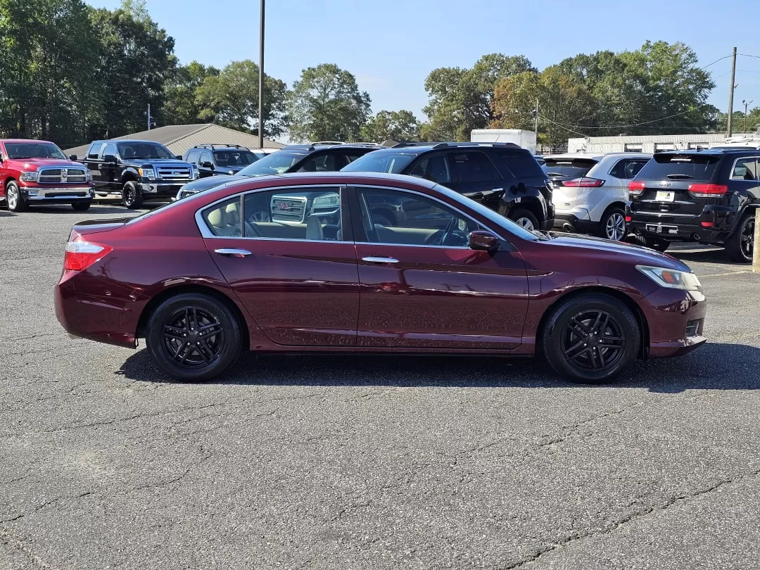 2014 Honda Accord Sedan LX (1HGCR2F34EA) with an Other engine, located at 3959 U.S. 80 W, Phenix City, AL, 36870, (334) 297-4885, 32.469296, -85.135185 - 2014 Honda Accord Sedan LX - Photo#3