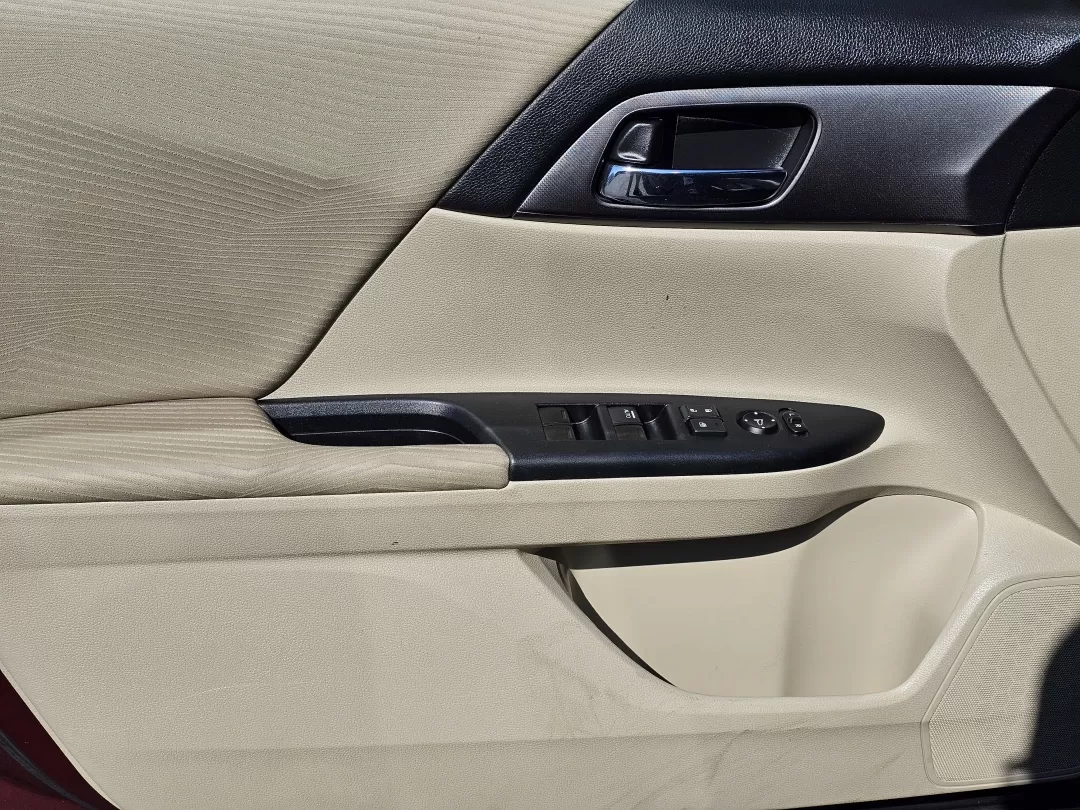 2014 Honda Accord Sedan LX (1HGCR2F34EA) with an Other engine, located at 3959 U.S. 80 W, Phenix City, AL, 36870, (334) 297-4885, 32.469296, -85.135185 - 2014 Honda Accord Sedan LX - Photo#8