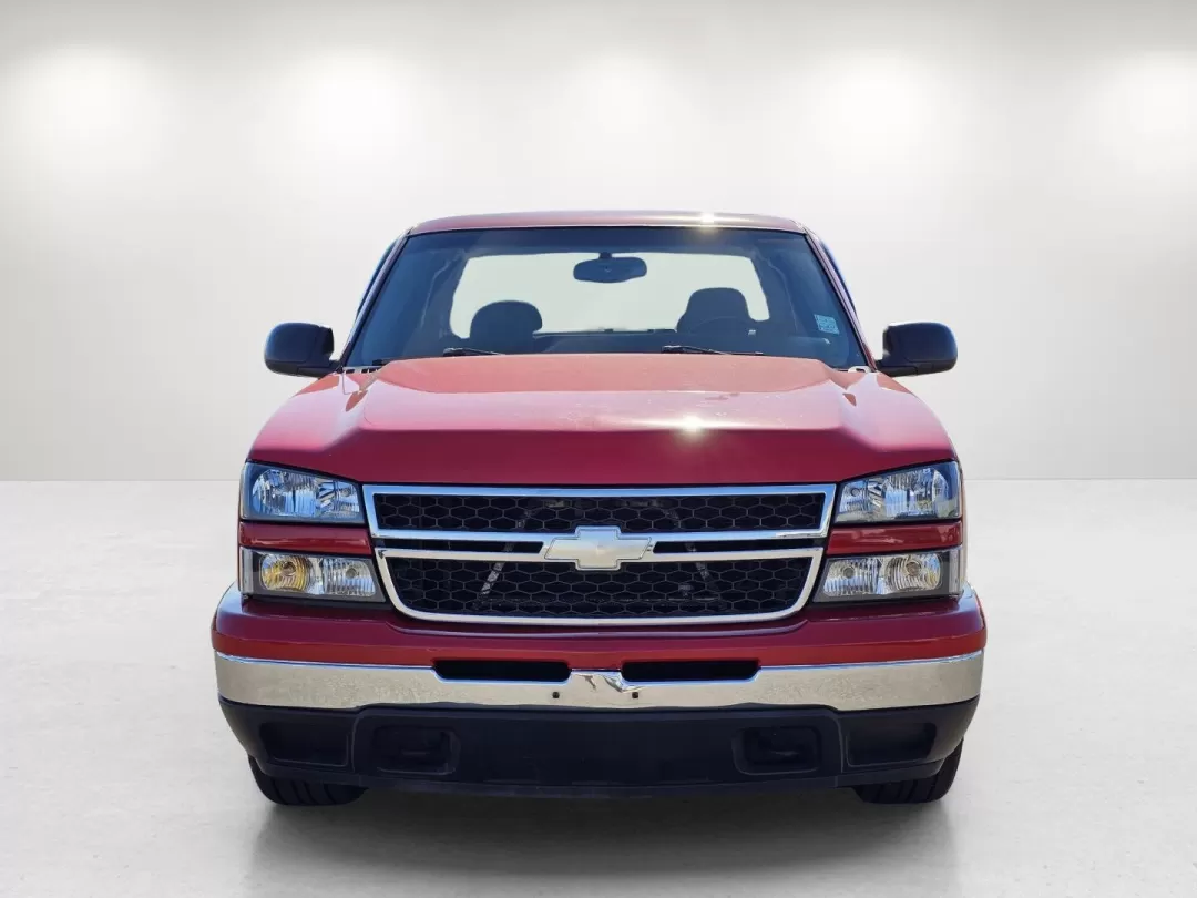 2006 /Dark Charcoal Chevrolet Silverado 1500 LT1 (1GCEC19V66Z) with an Other engine, located at 521 Old Farm Lane Rd, Prattville, AL, 36066, (334) 325-1505, 32.482460, -86.416367 - **Unleash Your Adventurous Spirit with the 2006 Chevrolet Silverado 1500 LT1!** <br /> <br /> Are you looking for a rugged and reliable pickup that's perfect for both work and play? Look no further than this stunning **2006 Chevrolet Silverado 1500 LT1**, available now at Gils Auto in Prattville, AL - Photo#2