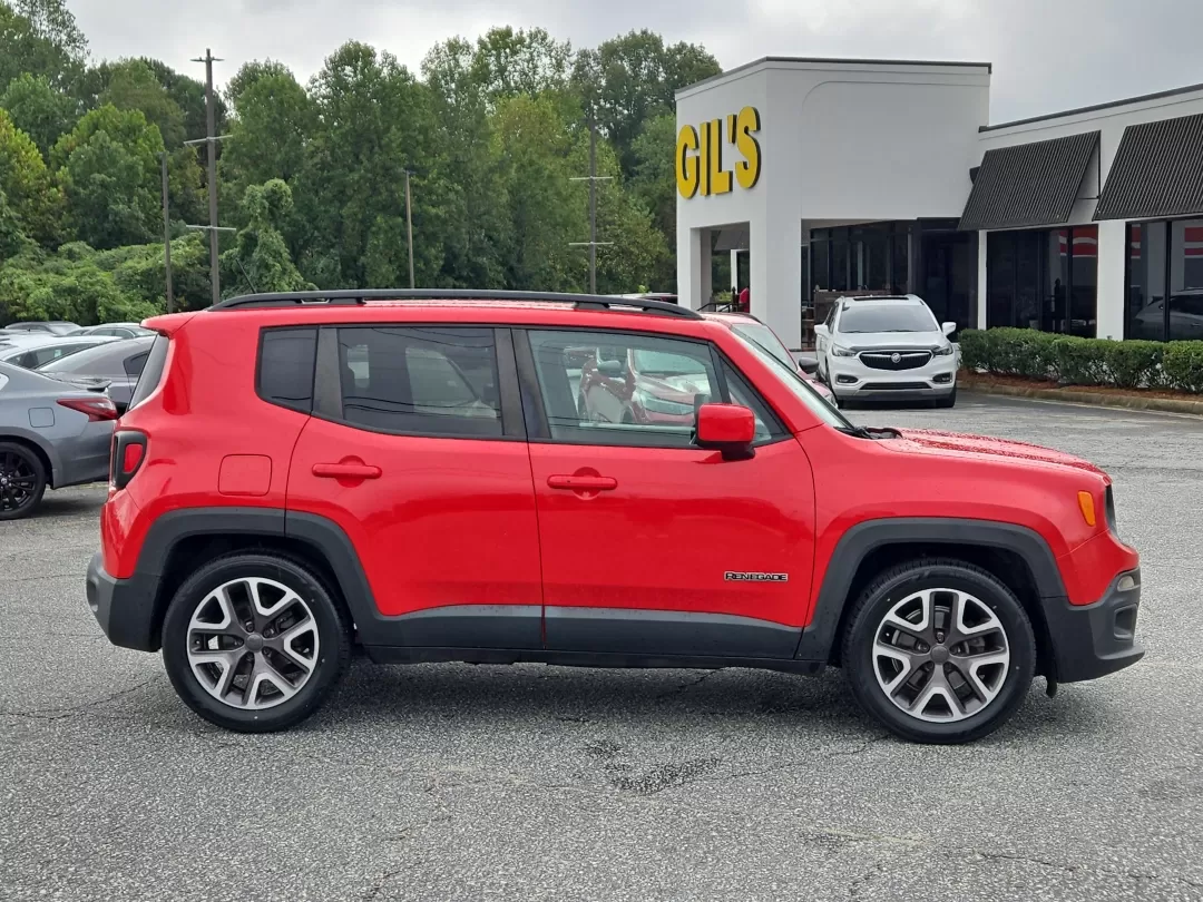 2015 /Black Jeep Renegade Latitude (ZACCJABT9FP) with an Other engine, located at 3959 U.S. 80 W, Phenix City, AL, 36870, (334) 297-4885, 32.469296, -85.135185 - Elevate your daily commute or weekend getaways with the versatile 2015 Jeep Renegade Latitude, now available at Gils Auto in Phenix City, AL. This sporty crossover is designed to seamlessly integrate into your active lifestyle, whether you're navigating city streets or exploring scenic backroads. Wi - Photo#4