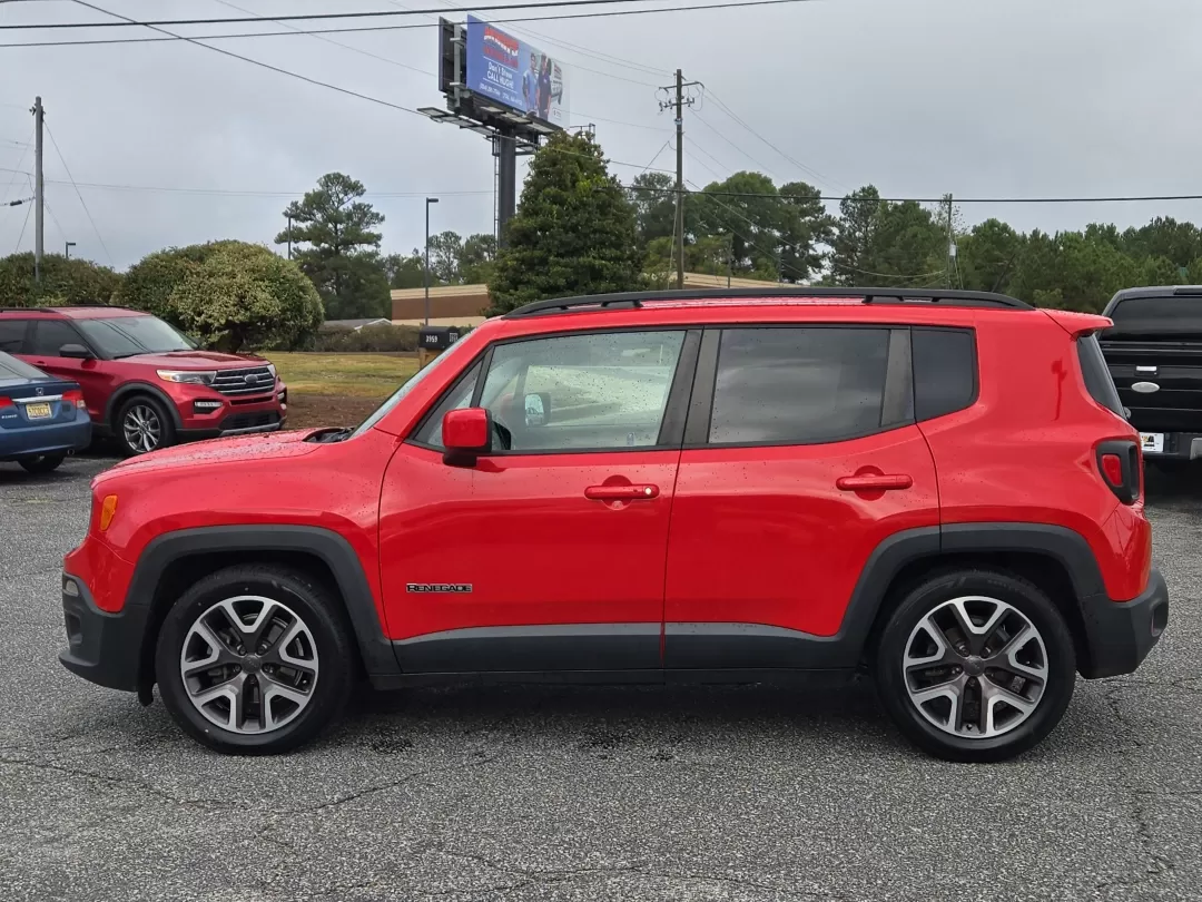 2015 /Black Jeep Renegade Latitude (ZACCJABT9FP) with an Other engine, located at 3959 U.S. 80 W, Phenix City, AL, 36870, (334) 297-4885, 32.469296, -85.135185 - Elevate your daily commute or weekend getaways with the versatile 2015 Jeep Renegade Latitude, now available at Gils Auto in Phenix City, AL. This sporty crossover is designed to seamlessly integrate into your active lifestyle, whether you're navigating city streets or exploring scenic backroads. Wi - Photo#8