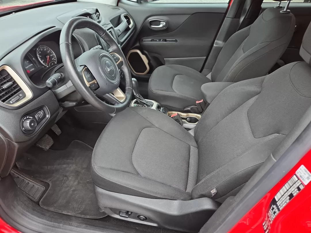 2015 /Black Jeep Renegade Latitude (ZACCJABT9FP) with an Other engine, located at 3959 U.S. 80 W, Phenix City, AL, 36870, (334) 297-4885, 32.469296, -85.135185 - Elevate your daily commute or weekend getaways with the versatile 2015 Jeep Renegade Latitude, now available at Gils Auto in Phenix City, AL. This sporty crossover is designed to seamlessly integrate into your active lifestyle, whether you're navigating city streets or exploring scenic backroads. Wi - Photo#11