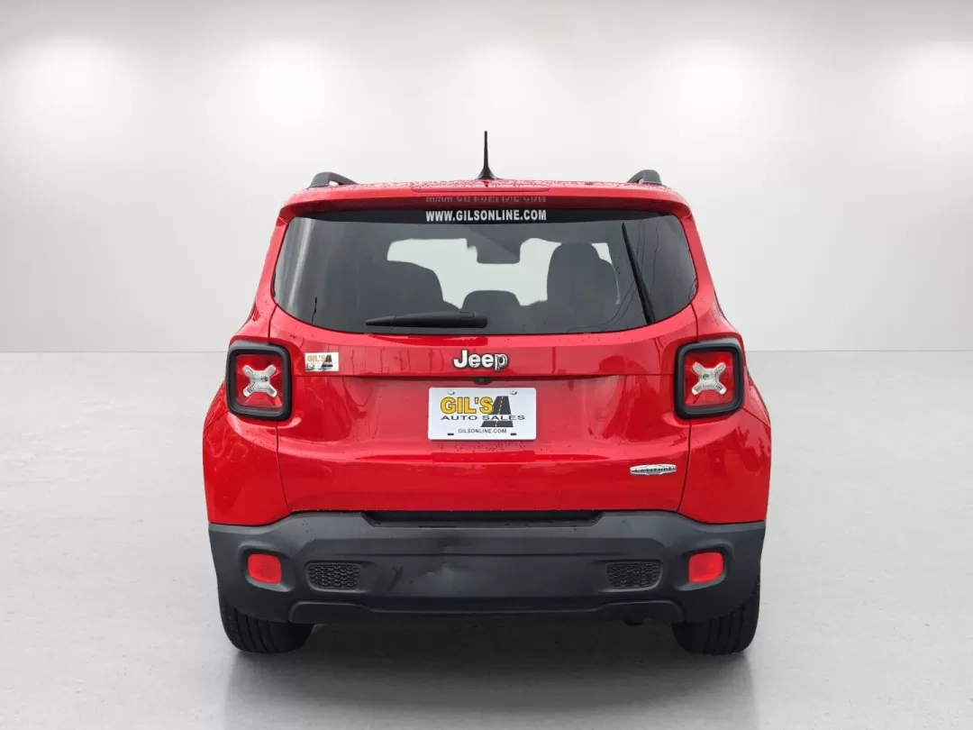 2015 /Black Jeep Renegade Latitude (ZACCJABT9FP) with an Other engine, located at 521 Old Farm Lane Rd, Prattville, AL, 36066, (334) 325-1505, 32.482460, -86.416367 - Elevate your daily commute or weekend getaways with the versatile 2015 Jeep Renegade Latitude, now available at Gils Auto in Phenix City, AL. This sporty crossover is designed to seamlessly integrate into your active lifestyle, whether you're navigating city streets or exploring scenic backroads. Wi - Photo#6
