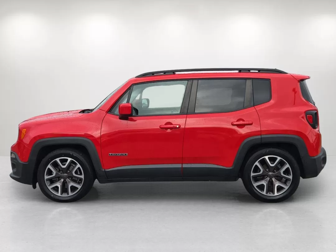 2015 /Black Jeep Renegade Latitude (ZACCJABT9FP) with an Other engine, located at 521 Old Farm Lane Rd, Prattville, AL, 36066, (334) 325-1505, 32.482460, -86.416367 - Elevate your daily commute or weekend getaways with the versatile 2015 Jeep Renegade Latitude, now available at Gils Auto in Phenix City, AL. This sporty crossover is designed to seamlessly integrate into your active lifestyle, whether you're navigating city streets or exploring scenic backroads. Wi - Photo#8
