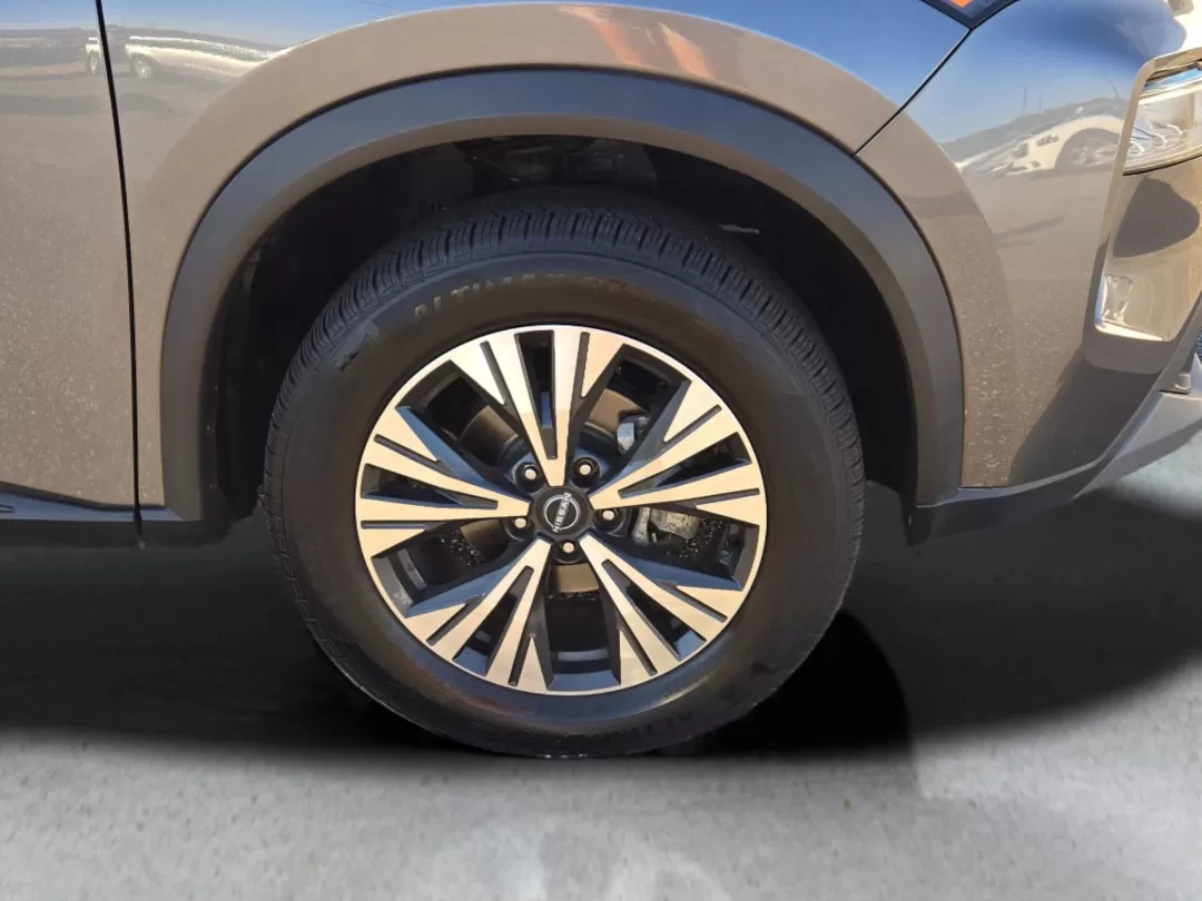 2022 /Charcoal Nissan Rogue SV (5N1BT3BB5NC) with an Other engine, located at 5115 14th Ave., Columbus, GA, 31904, (706) 323-0345, 32.511494, -84.971046 - Are you ready to elevate your daily commute or embark on unforgettable weekend adventures? This 2022 Nissan Rogue SV is the perfect blend of comfort, style, and functionality, ready to take you wherever life leads you. With a spacious interior and advanced safety features, it's ideal for growing fam - Photo#2