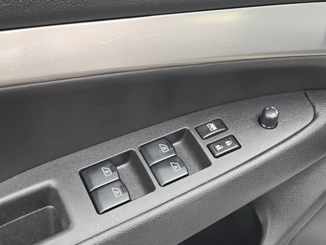 2013 /Graphite Infiniti G37 Sedan x (JN1CV6AR5DM) with an Other engine, located at 3959 U.S. 80 W, Phenix City, AL, 36870, (334) 297-4885, 32.469296, -85.135185 - **Elevate Your Daily Drive with the 2013 Infiniti G37 Sedan from Gils Auto - Phenix City!**<br /> <br /> Imagine cruising through the picturesque streets of Phenix City, AL, in a refined sedan that combines luxury with performance. Whether you're commuting to work, running errands around town, or em - Photo#10