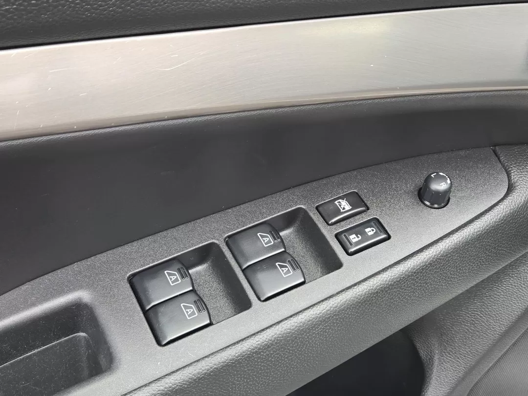 2013 /Graphite Infiniti G37 Sedan x (JN1CV6AR5DM) with an Other engine, located at 5115 14th Ave., Columbus, GA, 31904, (706) 323-0345, 32.511494, -84.971046 - **Elevate Your Daily Drive with the 2013 Infiniti G37 Sedan from Gils Auto - Phenix City!**<br /> <br /> Imagine cruising through the picturesque streets of Phenix City, AL, in a refined sedan that combines luxury with performance. Whether you're commuting to work, running errands around town, or em - Photo#10