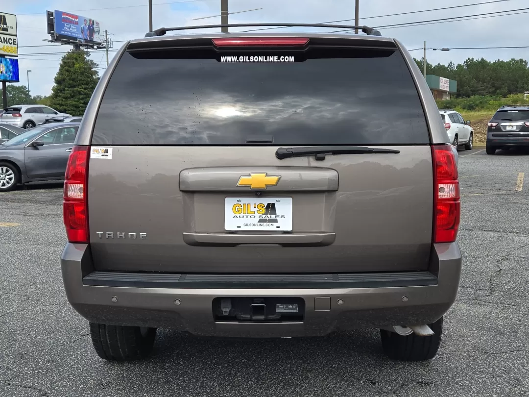 2014 /Light Cashmere/Dark Cashmere Chevrolet Tahoe LT (1GNSCBE07ER) with an Other engine, located at 3959 U.S. 80 W, Phenix City, AL, 36870, (334) 297-4885, 32.469296, -85.135185 - ### Embrace Adventure with the 2014 Chevrolet Tahoe LT at Gils Auto!<br /> <br /> Are you ready to elevate your driving experience? Whether you're carting the kids to school, embarking on weekend getaways, or simply cruising through Phenix City, the 2014 Chevrolet Tahoe LT is the perfect companion f - Photo#6