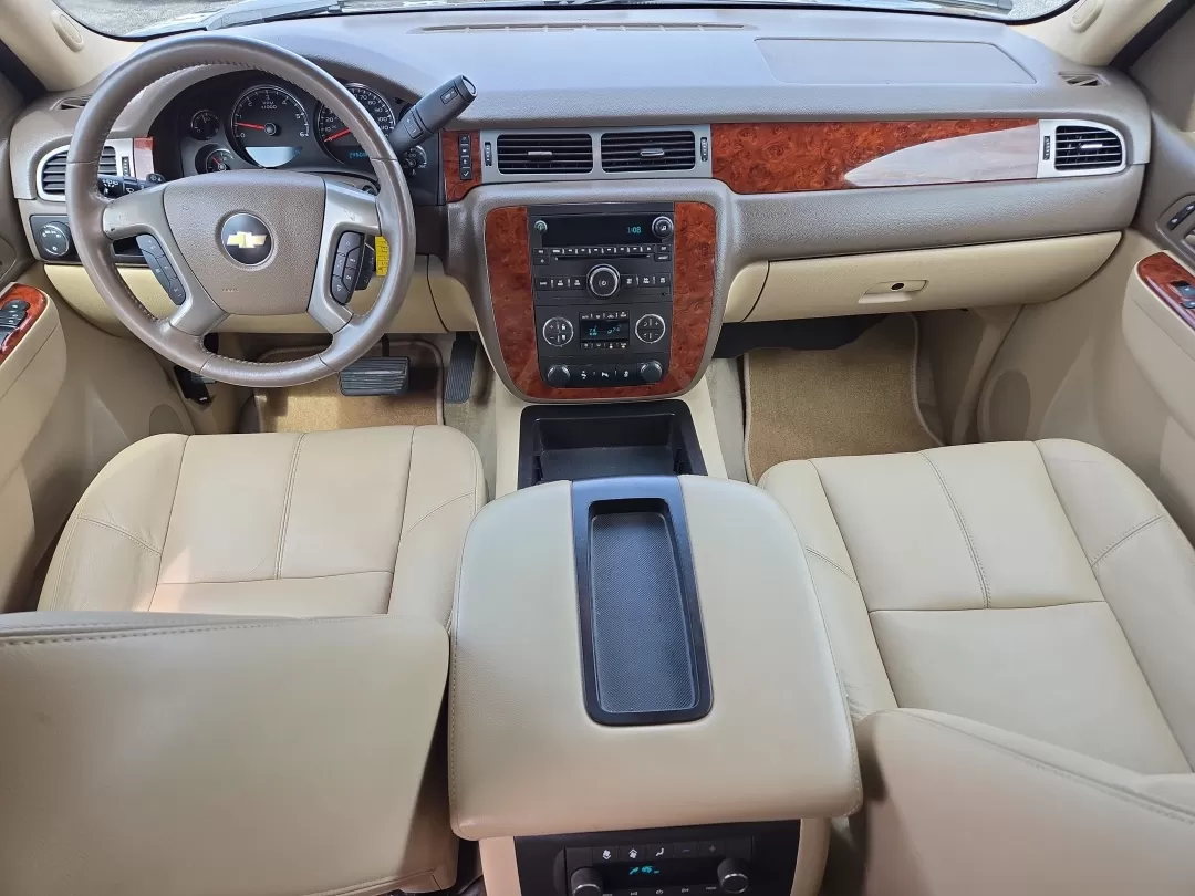2014 /Light Cashmere/Dark Cashmere Chevrolet Tahoe LT (1GNSCBE07ER) with an Other engine, located at 3959 U.S. 80 W, Phenix City, AL, 36870, (334) 297-4885, 32.469296, -85.135185 - ### Embrace Adventure with the 2014 Chevrolet Tahoe LT at Gils Auto!<br /> <br /> Are you ready to elevate your driving experience? Whether you're carting the kids to school, embarking on weekend getaways, or simply cruising through Phenix City, the 2014 Chevrolet Tahoe LT is the perfect companion f - Photo#14