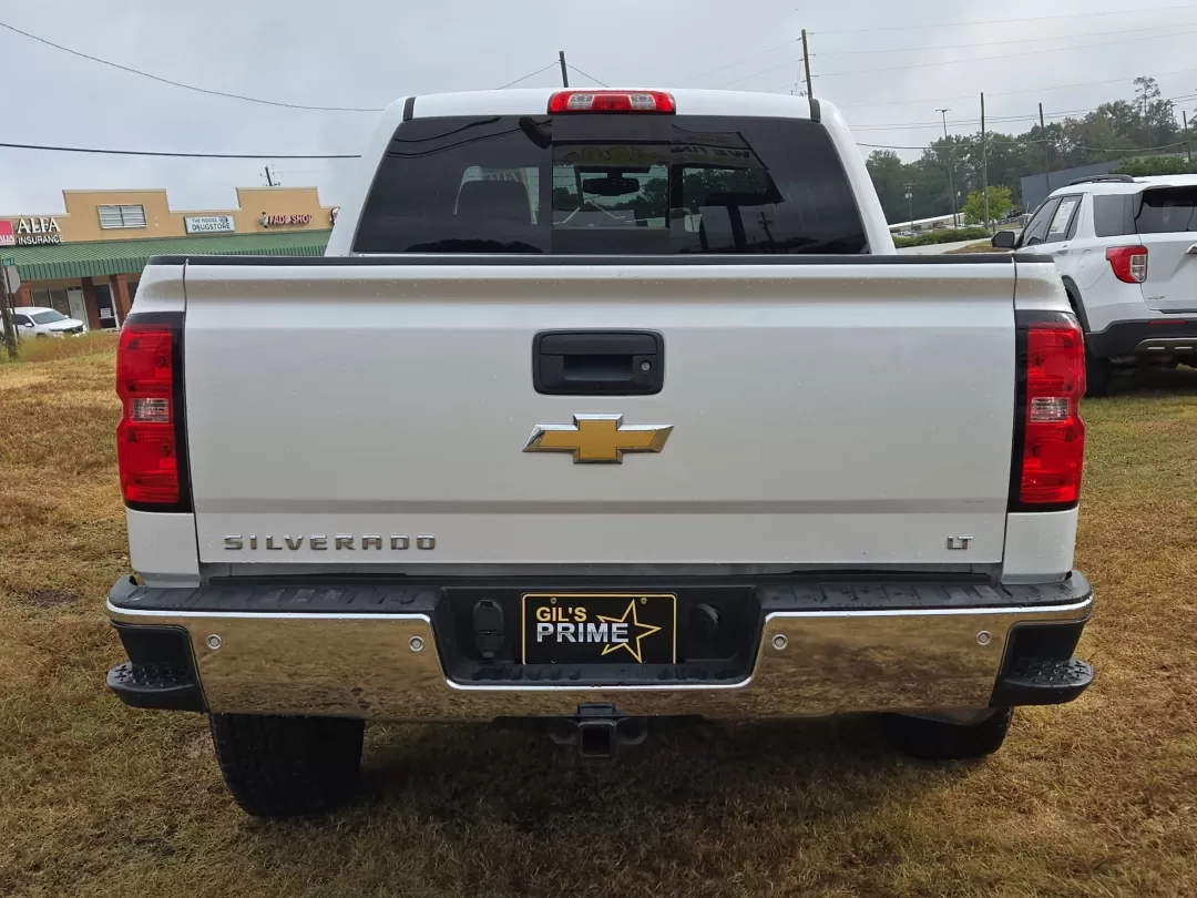 2018 /Jet Black Chevrolet Silverado 1500 LT (3GCPCREC2JG) with an Other engine, located at 3959 U.S. 80 W, Phenix City, AL, 36870, (334) 297-4885, 32.469296, -85.135185 - Experience adventure and versatility with this stunning 2018 Chevrolet Silverado 1500 LT, now available at Gils Auto, located at 3959 U.S. 80 W, Phenix City, AL 36870. This versatile pickup is perfect for weekend adventures, family road trips, or daily commutes, making it an ideal choice for those w - Photo#6
