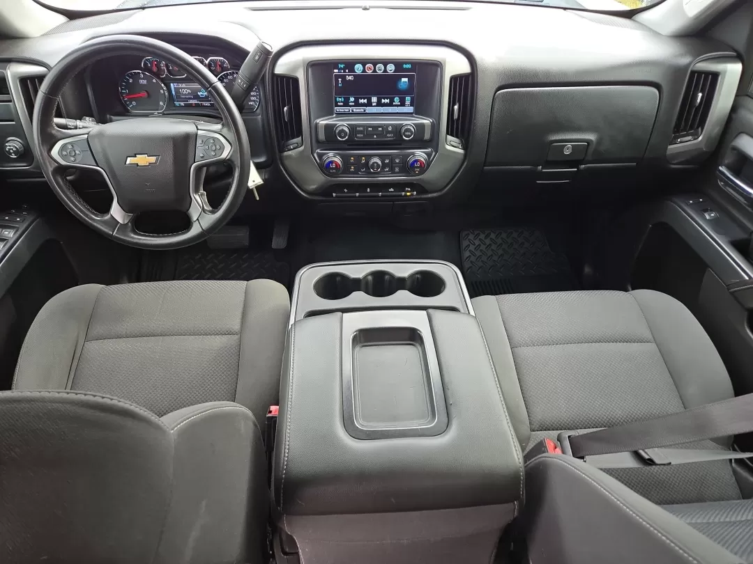 2018 /Jet Black Chevrolet Silverado 1500 LT (3GCPCREC2JG) with an Other engine, located at 3959 U.S. 80 W, Phenix City, AL, 36870, (334) 297-4885, 32.469296, -85.135185 - Experience adventure and versatility with this stunning 2018 Chevrolet Silverado 1500 LT, now available at Gils Auto, located at 3959 U.S. 80 W, Phenix City, AL 36870. This versatile pickup is perfect for weekend adventures, family road trips, or daily commutes, making it an ideal choice for those w - Photo#13
