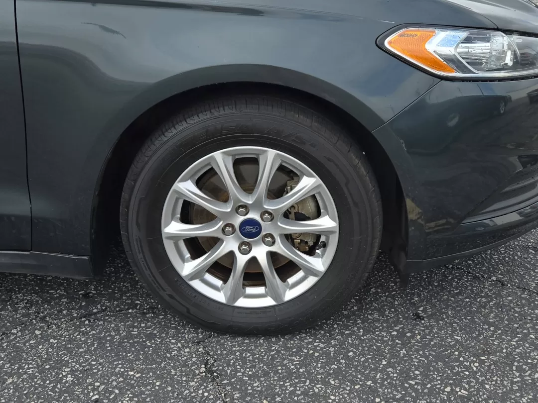 2015 Ford Fusion S (1FA6P0G72F5) with an Other engine, located at 3959 U.S. 80 W, Phenix City, AL, 36870, (334) 297-4885, 32.469296, -85.135185 - Experience the thrill of driving with this 2015 Ford Fusion S, an ideal sedan for those seeking a perfect blend of style, comfort, and fuel efficiency. Whether you're commuting to work in downtown Phenix City or taking a weekend road trip to nearby hotspots like Lake Harding, this vehicle is designe - Photo#2