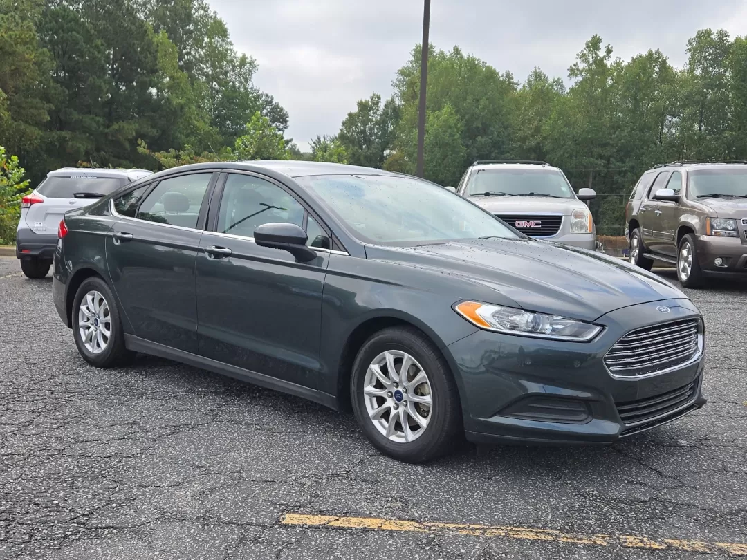 2015 Ford Fusion S (1FA6P0G72F5) with an Other engine, located at 3959 U.S. 80 W, Phenix City, AL, 36870, (334) 297-4885, 32.469296, -85.135185 - Experience the thrill of driving with this 2015 Ford Fusion S, an ideal sedan for those seeking a perfect blend of style, comfort, and fuel efficiency. Whether you're commuting to work in downtown Phenix City or taking a weekend road trip to nearby hotspots like Lake Harding, this vehicle is designe - Photo#3