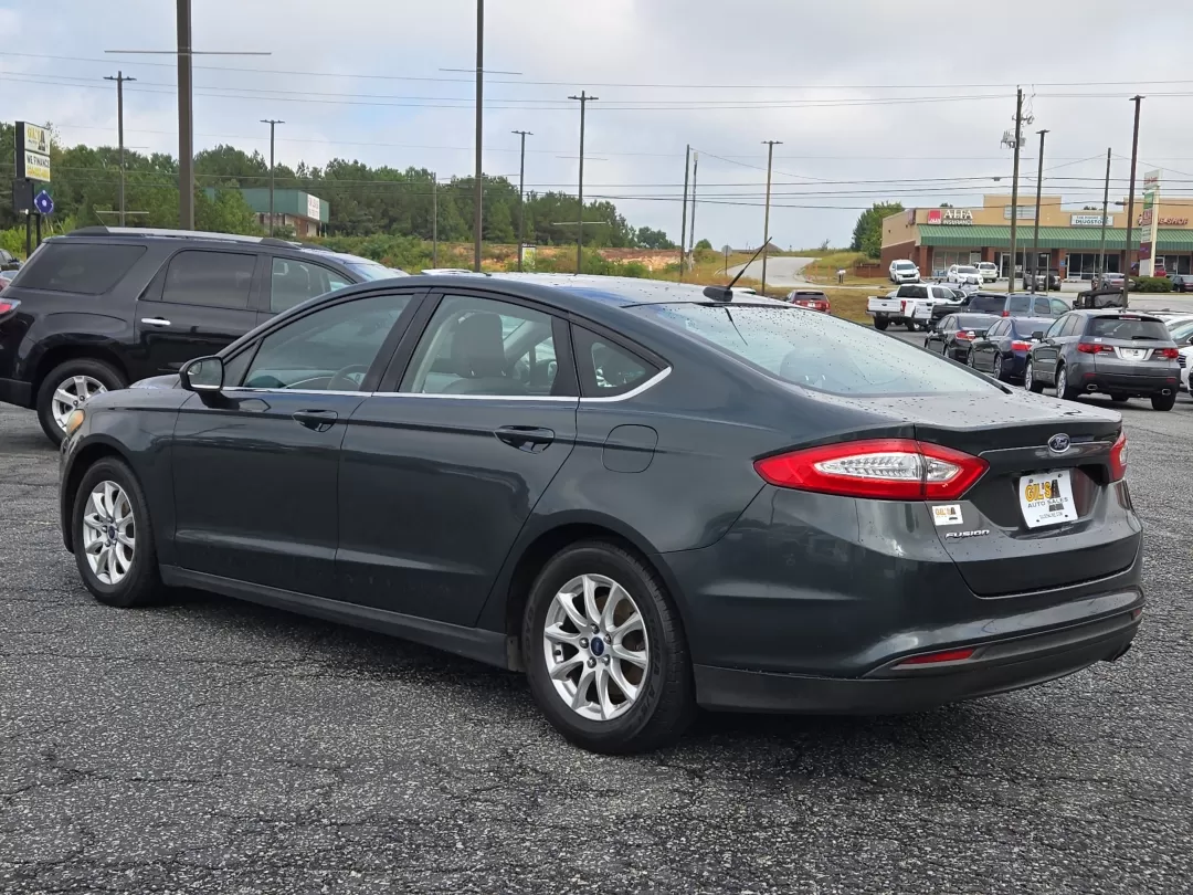 2015 Ford Fusion S (1FA6P0G72F5) with an Other engine, located at 3959 U.S. 80 W, Phenix City, AL, 36870, (334) 297-4885, 32.469296, -85.135185 - Experience the thrill of driving with this 2015 Ford Fusion S, an ideal sedan for those seeking a perfect blend of style, comfort, and fuel efficiency. Whether you're commuting to work in downtown Phenix City or taking a weekend road trip to nearby hotspots like Lake Harding, this vehicle is designe - Photo#7