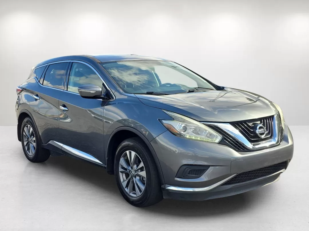 2015 /Black Nissan Murano S (5N1AZ2MG8FN) with an Other engine, located at 521 Old Farm Lane Rd, Prattville, AL, 36066, (334) 325-1505, 32.482460, -86.416367 - **Unleash Adventure with the 2015 Nissan Murano at Gils Auto - Your Trusted BHPH Dealer in Phenix City!**<br /> <br /> Are you ready to elevate your lifestyle? Whether you're embarking on a weekend adventure, managing school runs with the family, or tackling those long commutes, the 2015 Nissan Mura - Photo#2