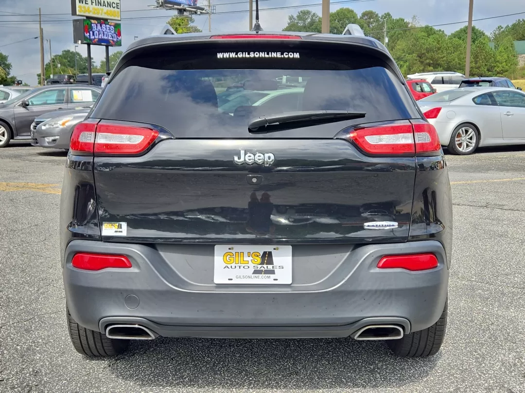 2015 /Lt Frost Beige/Black Jeep Cherokee Latitude (1C4PJLCS6FW) with an Other engine, located at 3959 U.S. 80 W, Phenix City, AL, 36870, (334) 297-4885, 32.469296, -85.135185 - 2015 Jeep Cherokee Latitude - Photo#6