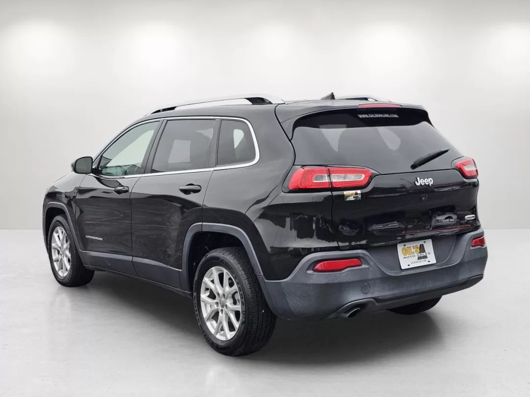 2016 /Black Jeep Cherokee Latitude (1C4PJLCB7GW) with an Other engine, located at 7000 Northlake Connector, Columbus, GA, 31904, (706) 987-8085, 32.524975, -84.978134 - 2016 Jeep Cherokee Latitude - Photo#6