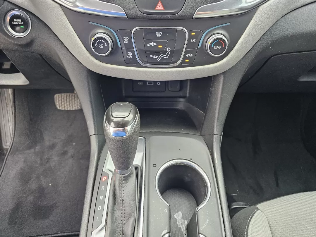 2020 /Medium Ash Gray Chevrolet Equinox LS (2GNAXHEV7L6) with an Other engine, located at 1430 Gateway Drive, Opelika, AL, 36801, (334) 239-0944, 32.637871, -85.409790 - 2020 Chevrolet Equinox LS - Photo#12