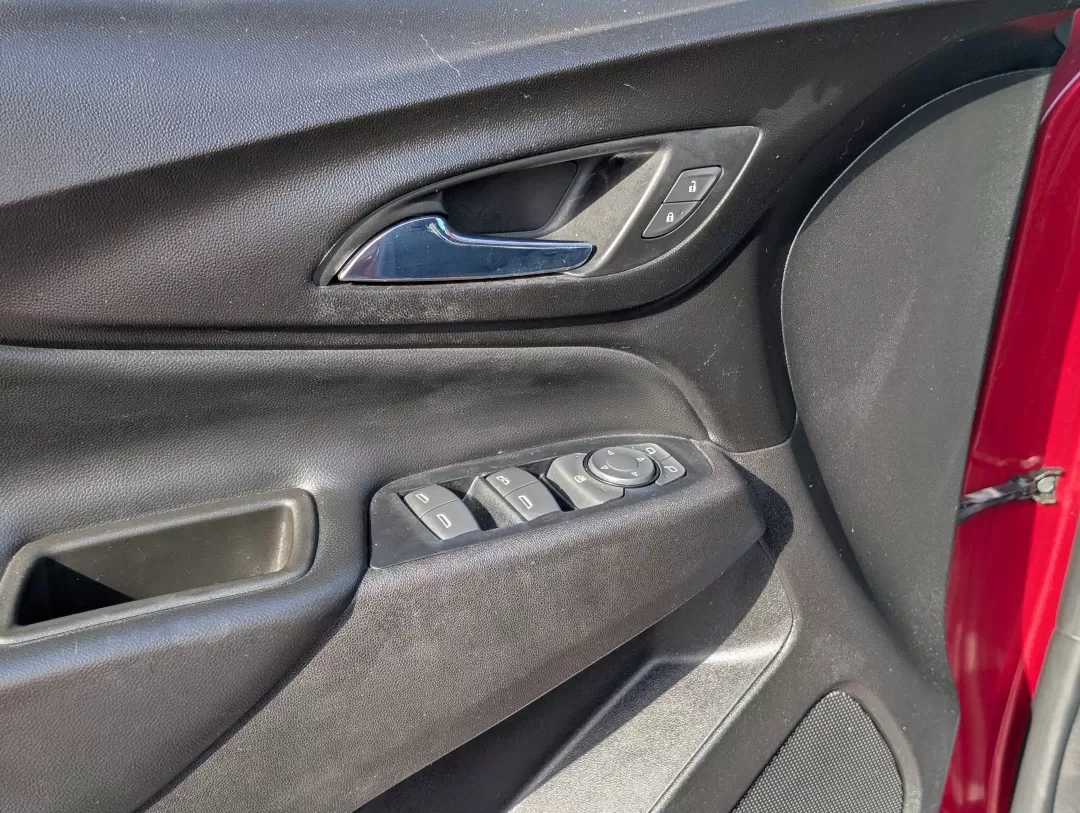 2019 /Black Chevrolet Equinox LT (3GNAXKEV2KS) with an Other engine, located at 3959 U.S. 80 W, Phenix City, AL, 36870, (334) 297-4885, 32.469296, -85.135185 - 2019 Chevrolet Equinox LT - Photo#9