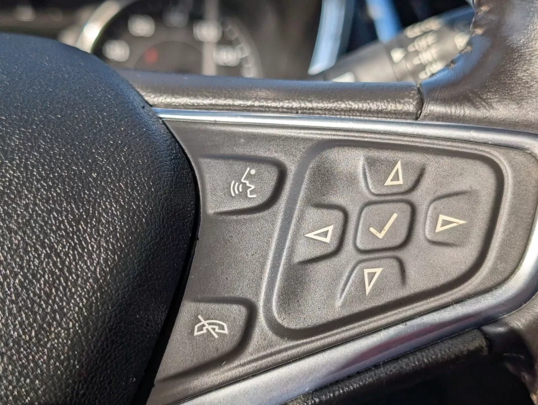 2019 /Black Chevrolet Equinox LT (3GNAXKEV2KS) with an Other engine, located at 3959 U.S. 80 W, Phenix City, AL, 36870, (334) 297-4885, 32.469296, -85.135185 - 2019 Chevrolet Equinox LT - Photo#17