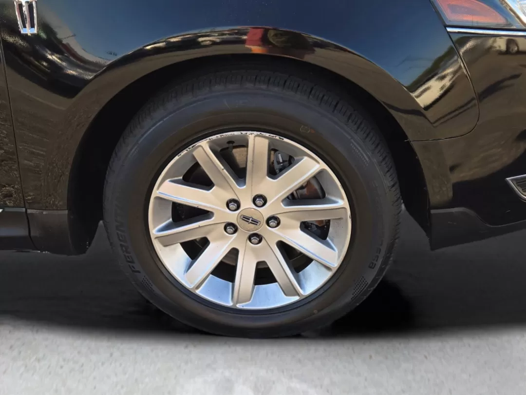 2014 Lincoln MKT (2LMHJ5NK0EB) with an Other engine, located at 3959 U.S. 80 W, Phenix City, AL, 36870, (334) 297-4885, 32.469296, -85.135185 - ### Experience Luxury and Versatility with the 2014 Lincoln MKT at Gils Auto in Phenix City<br /> <br /> Are you searching for a vehicle that seamlessly combines elegance, comfort, and practicality? Look no further than the 2014 Lincoln MKT, now available at Gils Auto in Phenix City, AL! This sporty - Photo#3