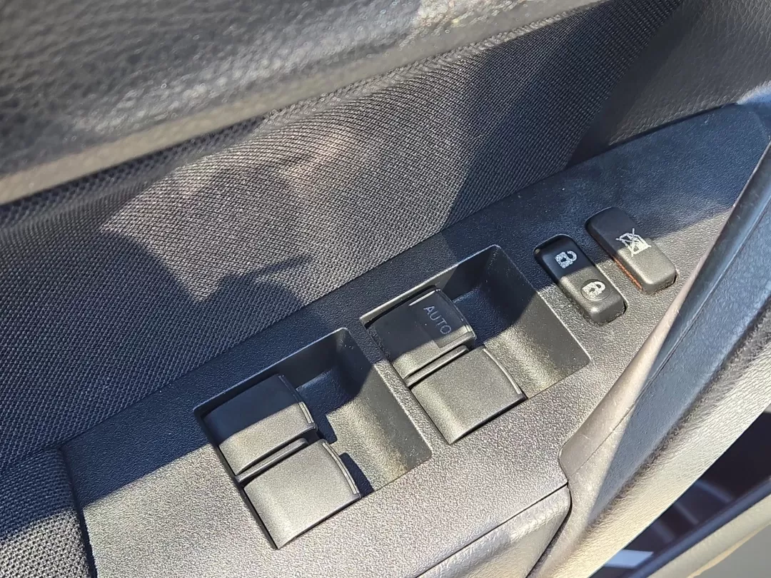2019 Toyota Corolla LE (2T1BURHE8KC) with an Other engine, located at 3959 U.S. 80 W, Phenix City, AL, 36870, (334) 297-4885, 32.469296, -85.135185 - **Discover Your Next Adventure with the 2019 Toyota Corolla at Gils Auto!**<br /> <br /> Are you ready to elevate your daily commute or embark on weekend adventures with a reliable and stylish vehicle? Look no further than this stunning 2019 Toyota Corolla, available now at Gils Auto in Phenix City, - Photo#11