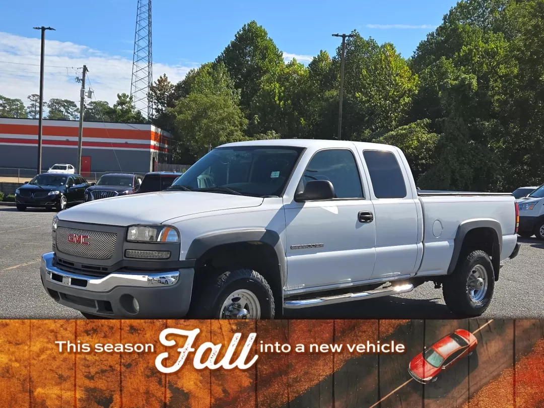 2005 /Dark Pewter GMC Sierra 2500HD Work Truck (1GTHC29U15E) with an Other engine, located at 3959 U.S. 80 W, Phenix City, AL, 36870, (334) 297-4885, 32.469296, -85.135185 - Looking for a reliable pickup truck that won't break the bank? The 2005 GMC Sierra 2500HD is the perfect solution for contractors, weekend adventurers, or growing families in need of rugged versatility. With its impressive towing capabilities and spacious interior, it's ready for any job, weekend ge - Photo#0