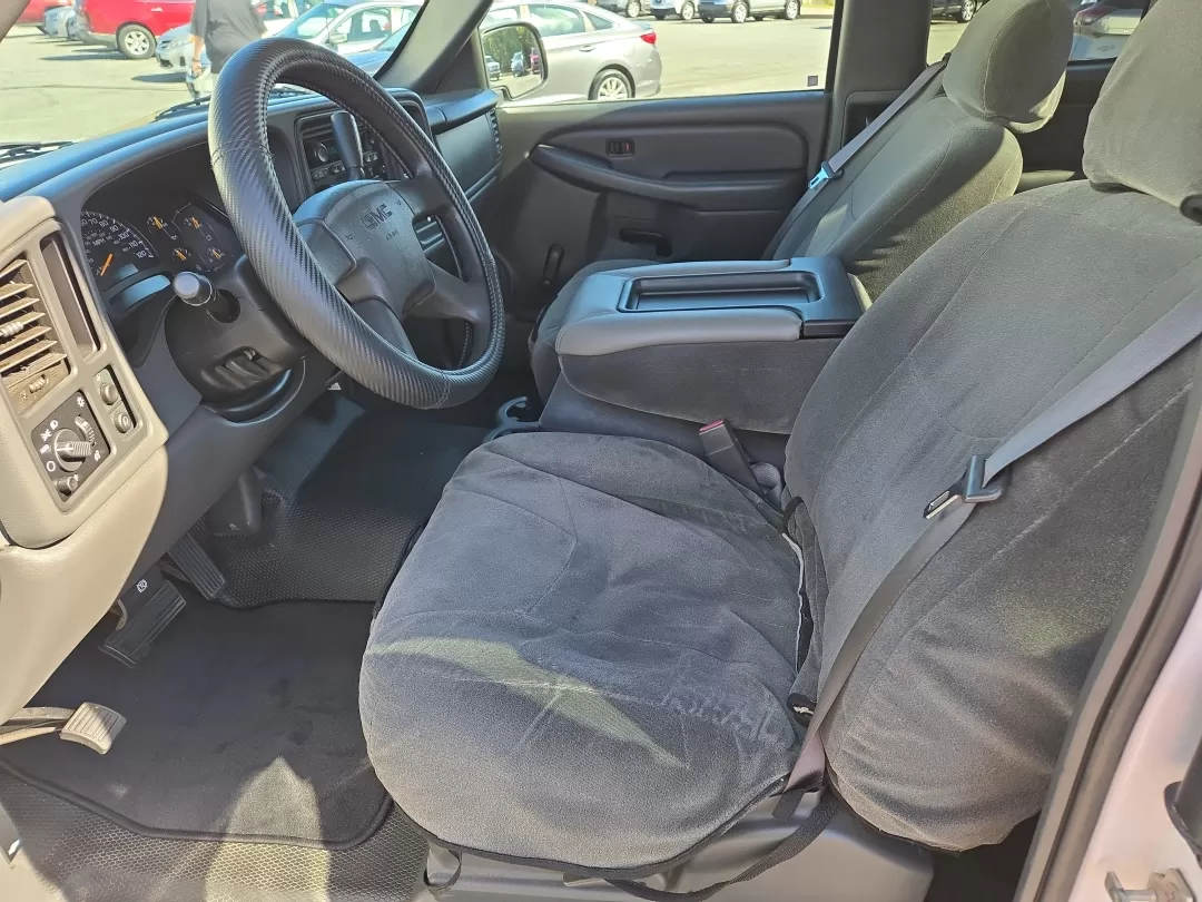 2005 /Dark Pewter GMC Sierra 2500HD Work Truck (1GTHC29U15E) with an Other engine, located at 3959 U.S. 80 W, Phenix City, AL, 36870, (334) 297-4885, 32.469296, -85.135185 - Looking for a reliable pickup truck that won't break the bank? The 2005 GMC Sierra 2500HD is the perfect solution for contractors, weekend adventurers, or growing families in need of rugged versatility. With its impressive towing capabilities and spacious interior, it's ready for any job, weekend ge - Photo#10