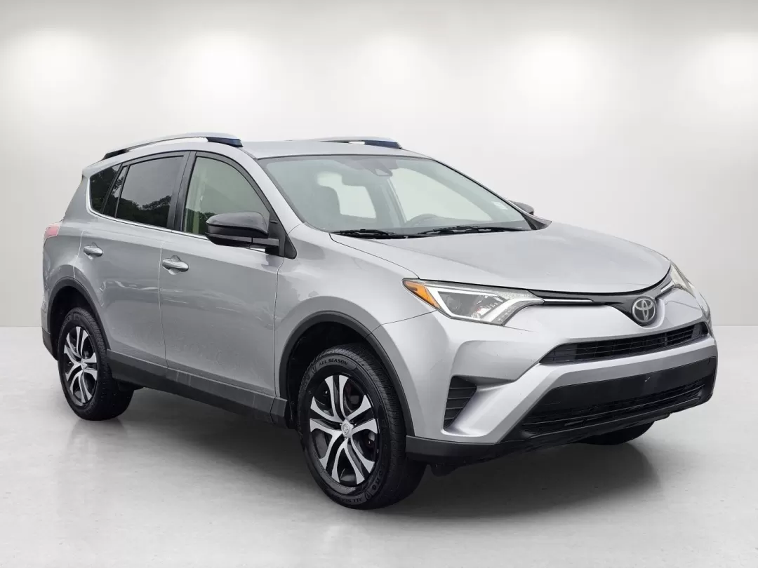 2018 Toyota RAV4 LE (JTMZFREV4JJ) with an Other engine, located at 3959 U.S. 80 W, Phenix City, AL, 36870, (334) 297-4885, 32.469296, -85.135185 - 2018 Toyota RAV4 LE - Photo#2
