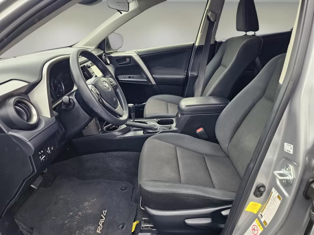 2018 Toyota RAV4 LE (JTMZFREV4JJ) with an Other engine, located at 3959 U.S. 80 W, Phenix City, AL, 36870, (334) 297-4885, 32.469296, -85.135185 - 2018 Toyota RAV4 LE - Photo#9