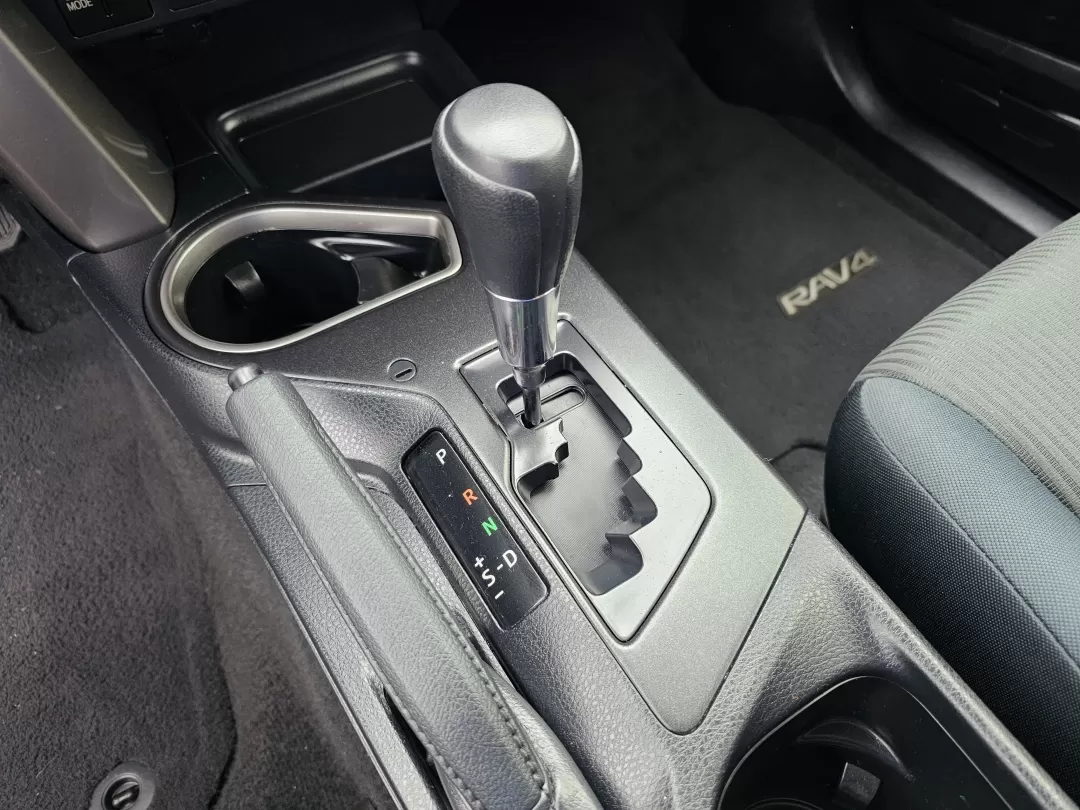 2018 Toyota RAV4 LE (JTMZFREV4JJ) with an Other engine, located at 3959 U.S. 80 W, Phenix City, AL, 36870, (334) 297-4885, 32.469296, -85.135185 - 2018 Toyota RAV4 LE - Photo#12