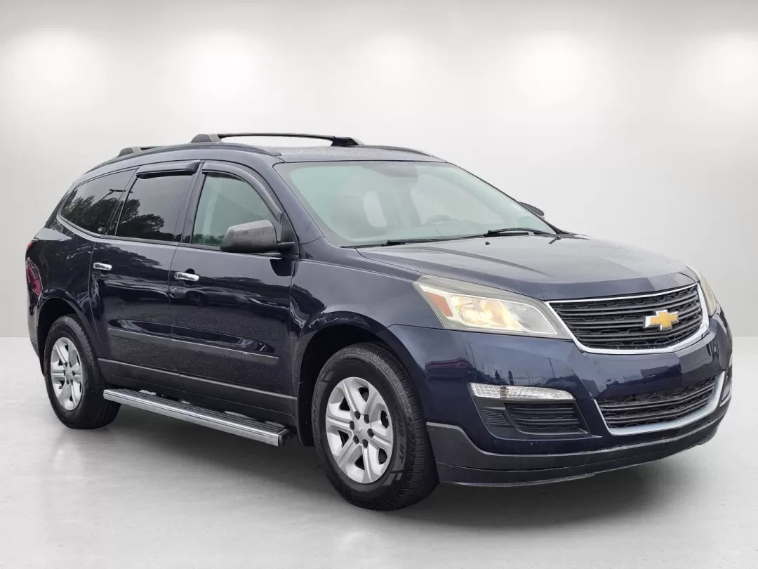 2017 /Dark Titanium/Light Titanium Chevrolet Traverse LS (1GNKRFKD4HJ) with an Other engine, located at 3959 U.S. 80 W, Phenix City, AL, 36870, (334) 297-4885, 32.469296, -85.135185 - 2017 Chevrolet Traverse LS - Photo#2