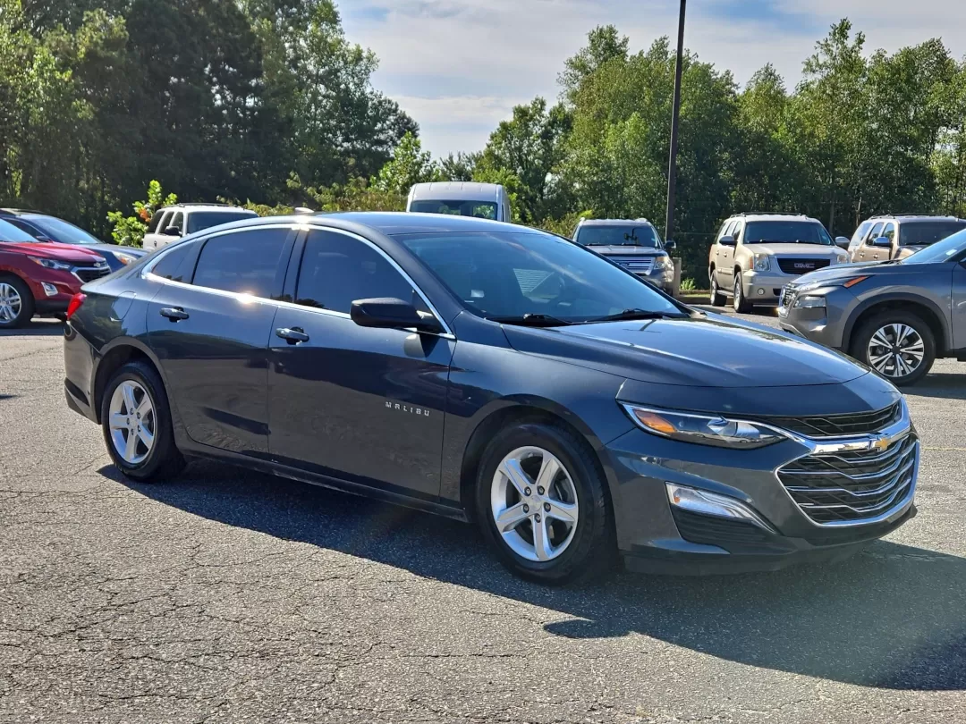 2019 /Dark Atmosphere/ Medium Ash Gray Chevrolet Malibu LS (1G1ZB5ST3KF) with an Other engine, located at 3959 U.S. 80 W, Phenix City, AL, 36870, (334) 297-4885, 32.469296, -85.135185 - Are you looking for a reliable vehicle that fits your dynamic lifestyle? Look no further! The 2019 Chevrolet Malibu LS offers the perfect blend of comfort, efficiency, and modern technology, making it an ideal choice for budget-conscious buyers, commuters, and growing families alike. This elegant se - Photo#3