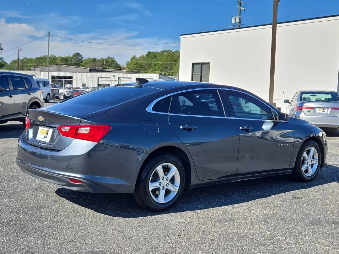 2019 /Dark Atmosphere/ Medium Ash Gray Chevrolet Malibu LS (1G1ZB5ST3KF) with an Other engine, located at 3959 U.S. 80 W, Phenix City, AL, 36870, (334) 297-4885, 32.469296, -85.135185 - Are you looking for a reliable vehicle that fits your dynamic lifestyle? Look no further! The 2019 Chevrolet Malibu LS offers the perfect blend of comfort, efficiency, and modern technology, making it an ideal choice for budget-conscious buyers, commuters, and growing families alike. This elegant se - Photo#5