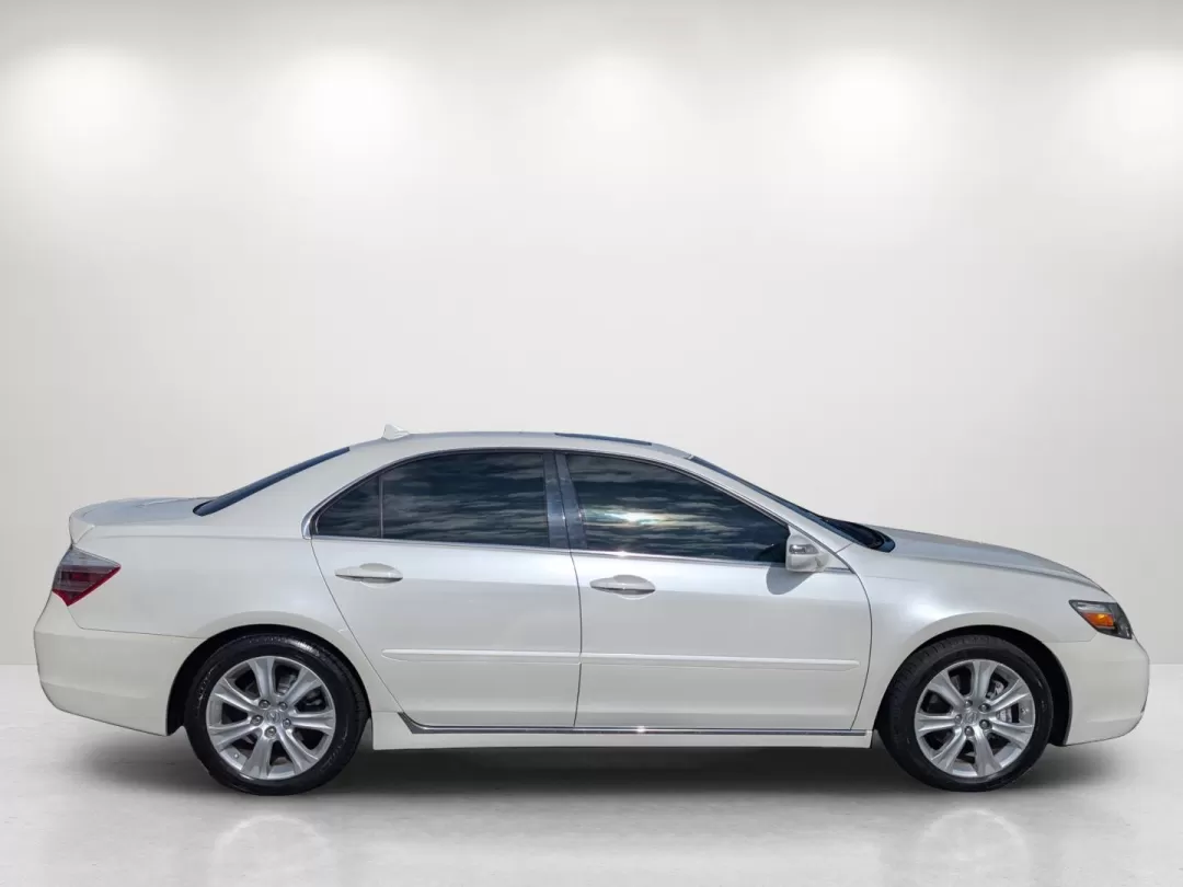 2009 Acura RL Tech Pkg (JH4KB266X9C) with an Other engine, located at 804 22nd Ave, Phenix City, AL, 36870, (334) 297-1860, 32.484749, -85.024475 - 2009 Acura RL Tech Pkg - Photo#3