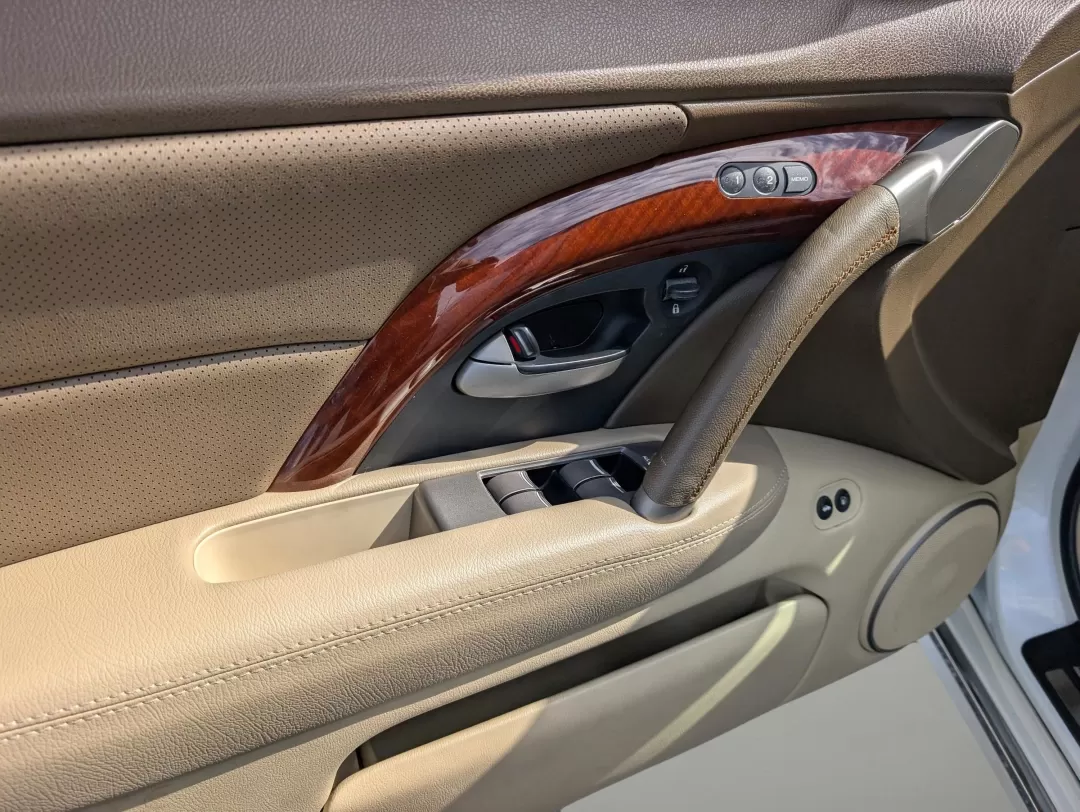 2009 Acura RL Tech Pkg (JH4KB266X9C) with an Other engine, located at 804 22nd Ave, Phenix City, AL, 36870, (334) 297-1860, 32.484749, -85.024475 - 2009 Acura RL Tech Pkg - Photo#8