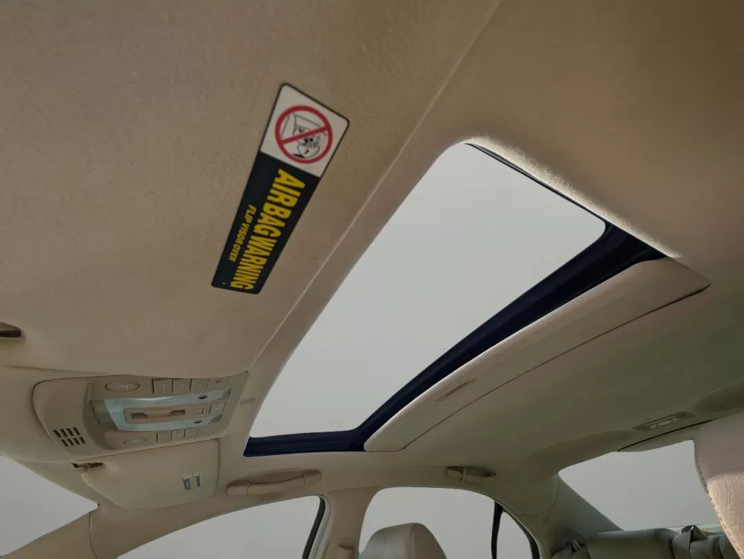 2009 Acura RL Tech Pkg (JH4KB266X9C) with an Other engine, located at 804 22nd Ave, Phenix City, AL, 36870, (334) 297-1860, 32.484749, -85.024475 - 2009 Acura RL Tech Pkg - Photo#15