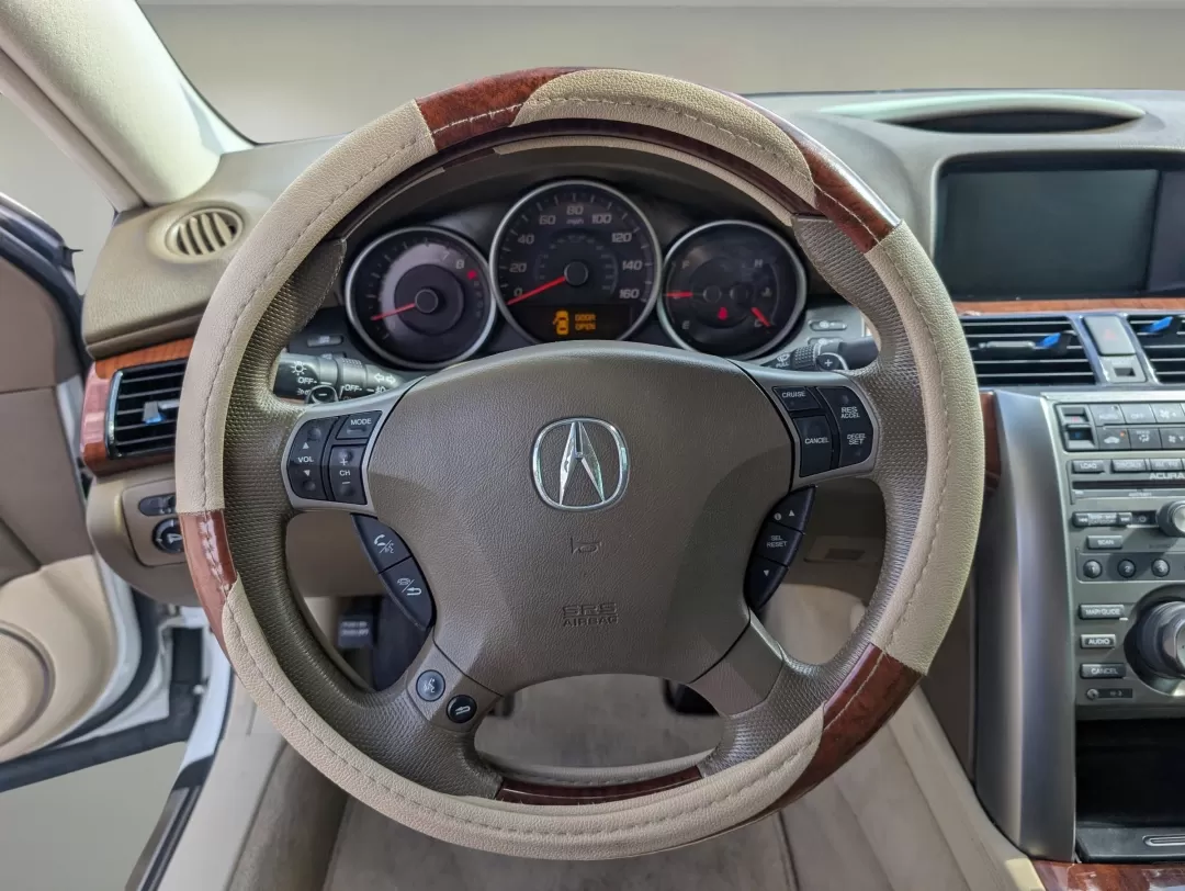 2009 Acura RL Tech Pkg (JH4KB266X9C) with an Other engine, located at 804 22nd Ave, Phenix City, AL, 36870, (334) 297-1860, 32.484749, -85.024475 - 2009 Acura RL Tech Pkg - Photo#16