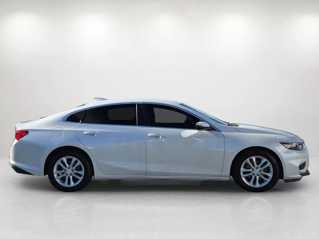 2016 /Jet Black Chevrolet Malibu LT (1G1ZE5ST0GF) with an Other engine, located at 3959 U.S. 80 W, Phenix City, AL, 36870, (334) 297-4885, 32.469296, -85.135185 - 2016 Chevrolet Malibu LT - Photo#4