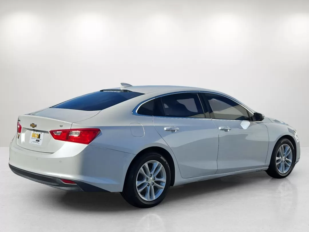2016 /Jet Black Chevrolet Malibu LT (1G1ZE5ST0GF) with an Other engine, located at 3959 U.S. 80 W, Phenix City, AL, 36870, (334) 297-4885, 32.469296, -85.135185 - 2016 Chevrolet Malibu LT - Photo#5