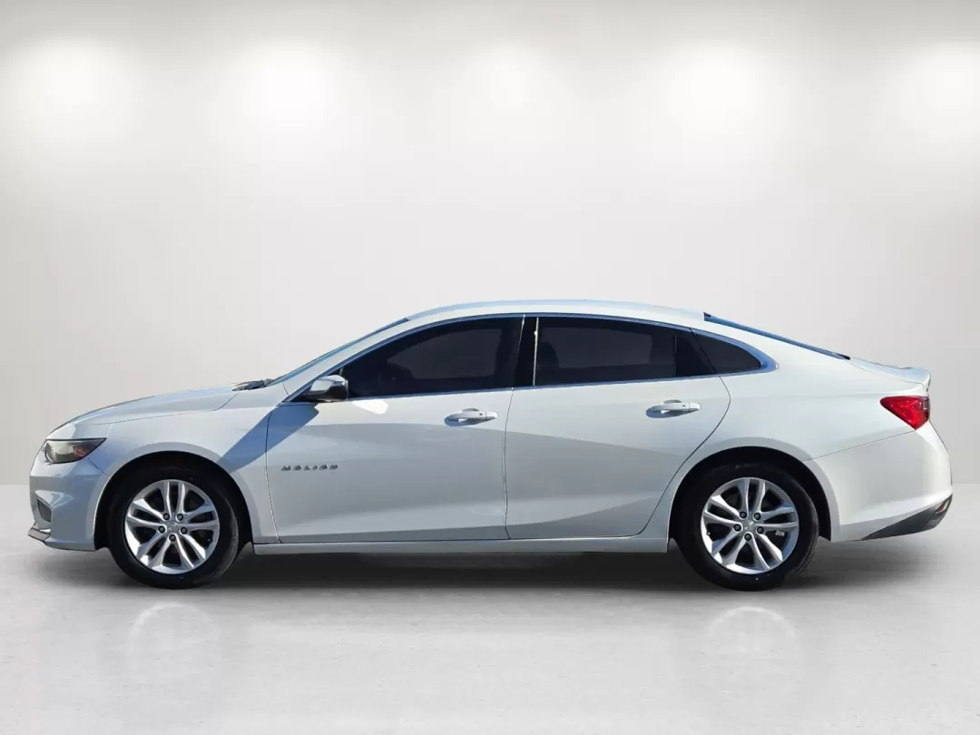 2016 /Jet Black Chevrolet Malibu LT (1G1ZE5ST0GF) with an Other engine, located at 3959 U.S. 80 W, Phenix City, AL, 36870, (334) 297-4885, 32.469296, -85.135185 - 2016 Chevrolet Malibu LT - Photo#8