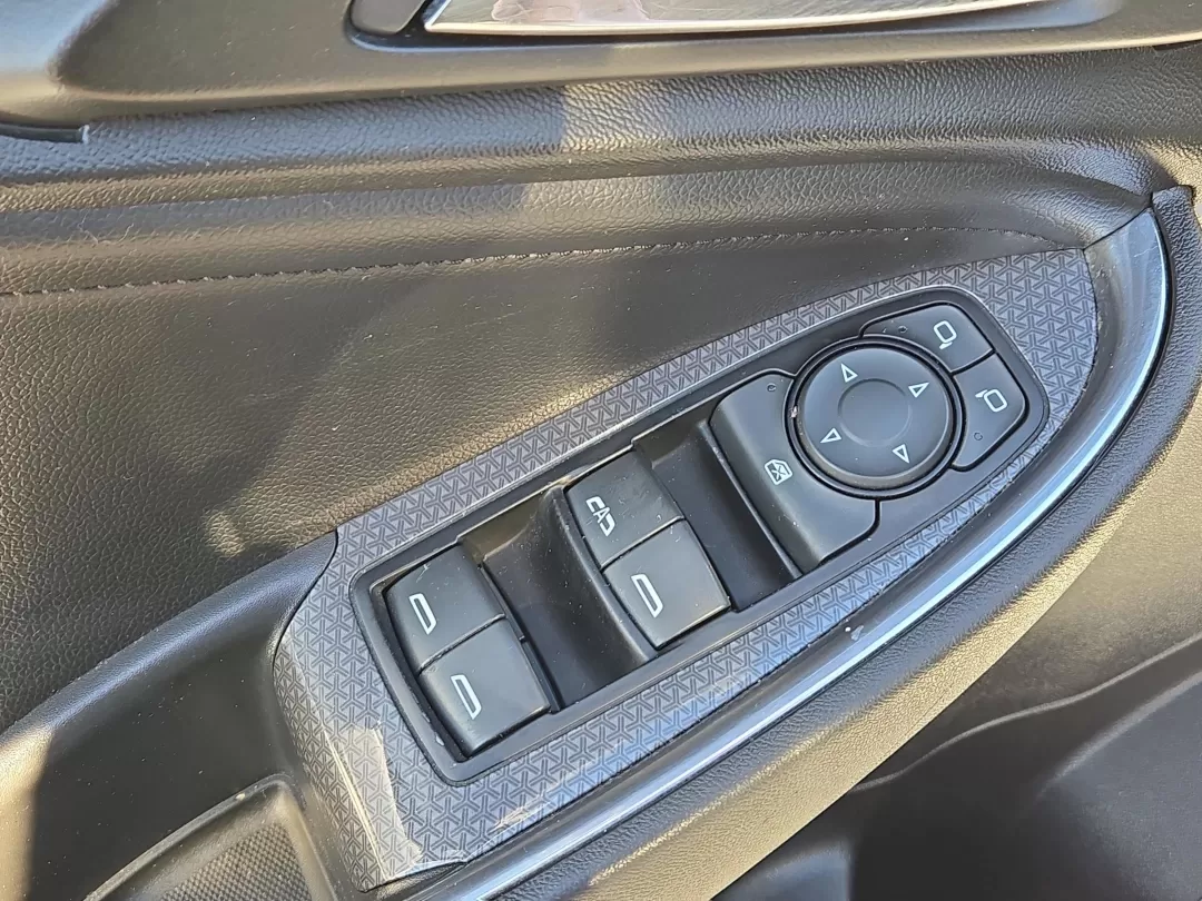 2016 /Jet Black Chevrolet Malibu LT (1G1ZE5ST0GF) with an Other engine, located at 3959 U.S. 80 W, Phenix City, AL, 36870, (334) 297-4885, 32.469296, -85.135185 - 2016 Chevrolet Malibu LT - Photo#10