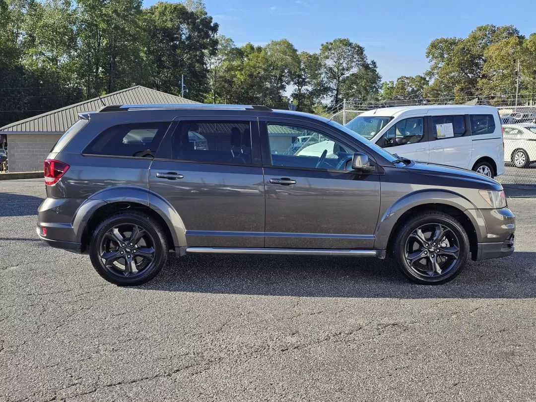 2018 Dodge Journey Crossroad photo 3