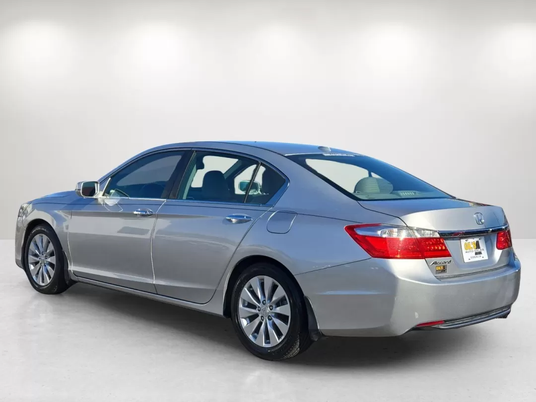 2013 Honda Accord Sdn EX-L (1HGCR2F87DA) with an Other engine, located at 3959 U.S. 80 W, Phenix City, AL, 36870, (334) 297-4885, 32.469296, -85.135185 - 2013 Honda Accord Sdn EX-L - Photo#7