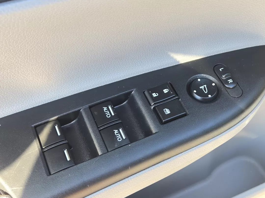 2013 Honda Accord Sdn EX-L (1HGCR2F87DA) with an Other engine, located at 3959 U.S. 80 W, Phenix City, AL, 36870, (334) 297-4885, 32.469296, -85.135185 - 2013 Honda Accord Sdn EX-L - Photo#10