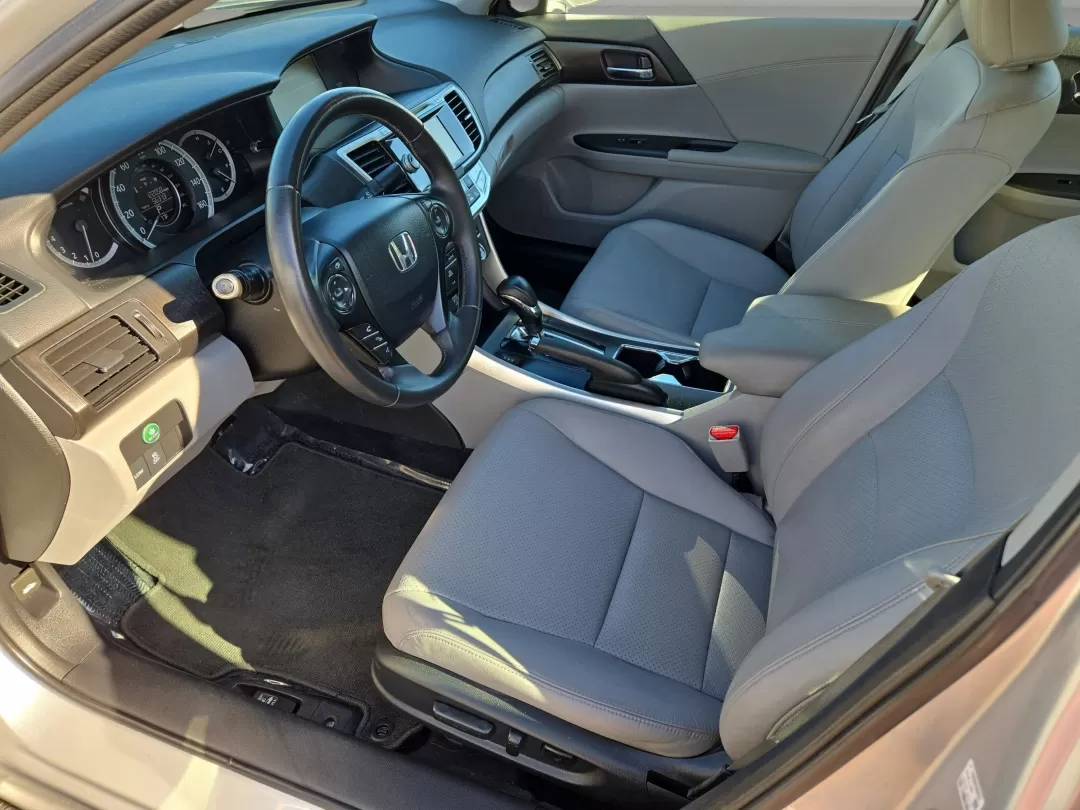 2013 Honda Accord Sdn EX-L (1HGCR2F87DA) with an Other engine, located at 3959 U.S. 80 W, Phenix City, AL, 36870, (334) 297-4885, 32.469296, -85.135185 - 2013 Honda Accord Sdn EX-L - Photo#11