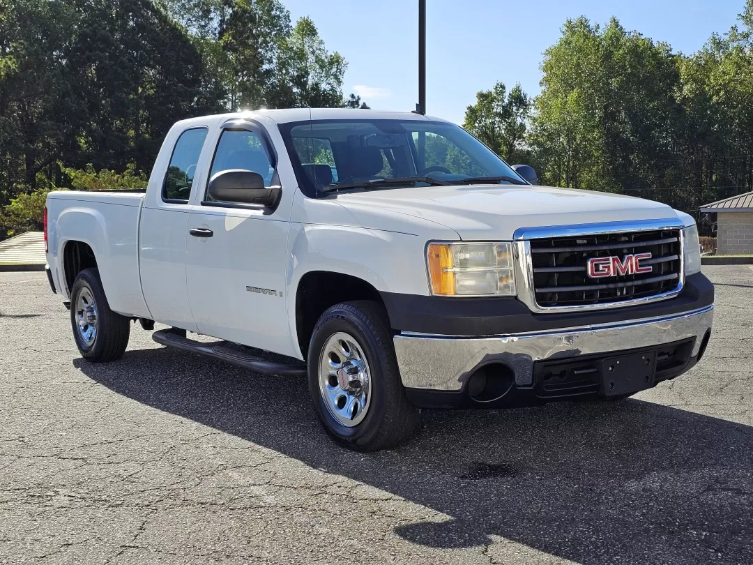 2007 /Dark Titanium GMC Sierra 1500 Work Truck (2GTEC19C271) with an Other engine, located at 5115 14th Ave., Columbus, GA, 31904, (706) 323-0345, 32.511494, -84.971046 - **Discover Your Next Adventure with the 2007 GMC Sierra 1500 at Gils Auto - Phenix City, AL!**<br /> <br /> Are you ready to tackle your next home improvement project, or perhaps you're planning a weekend getaway with friends? The 2007 GMC Sierra 1500 Extended Cab Pickup is the ideal vehicle for tho - Photo#2